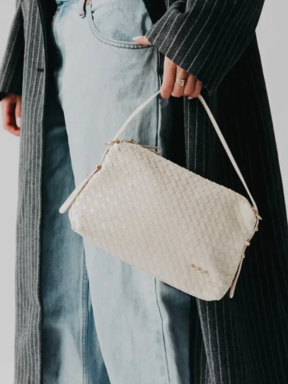 Pretty Simple Harper Woven Shoulder Bag Purse Cream NWT